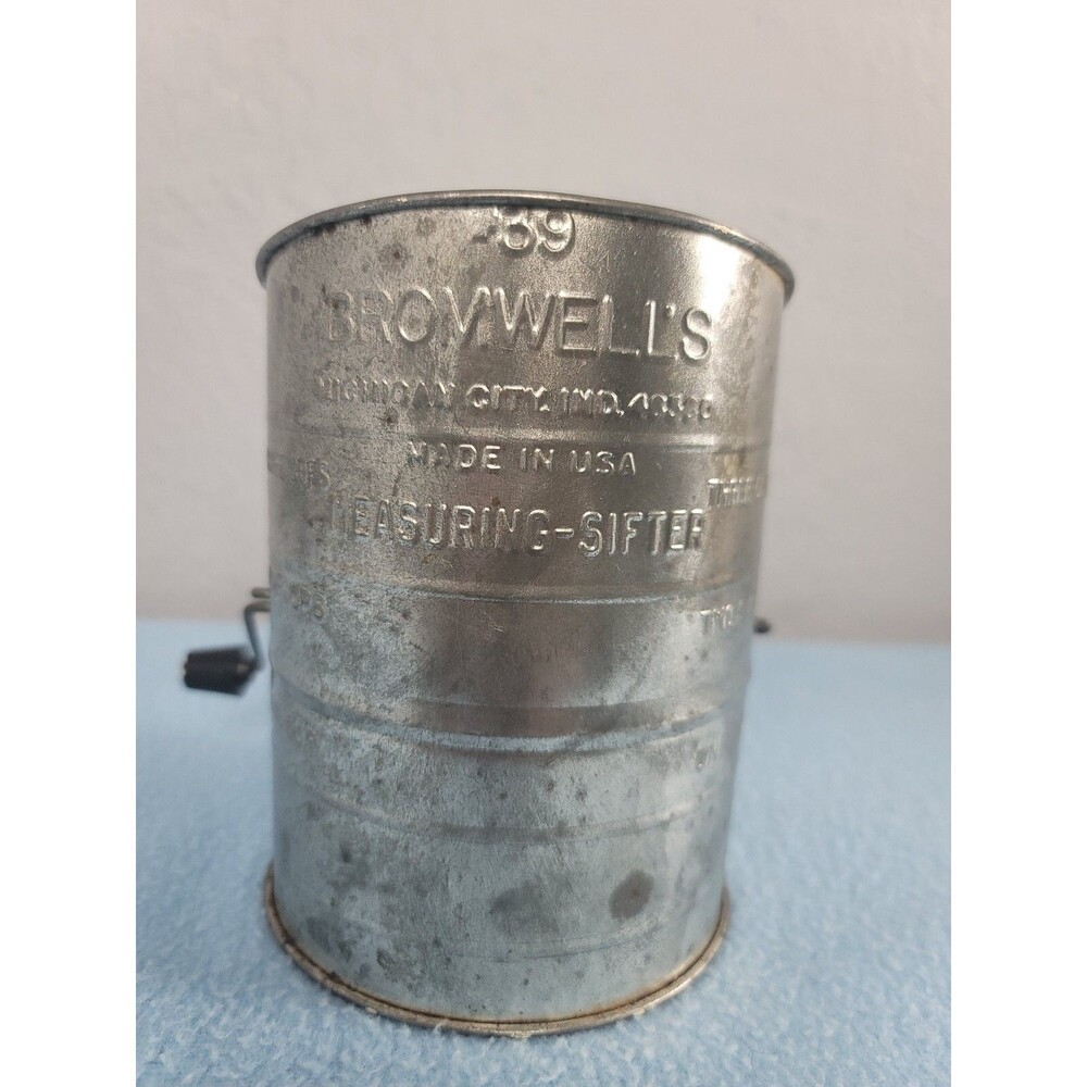 Vintage Bromwells 3 Cup Measuring Sifter Flour Sugar Wood Handle Baking USA #39